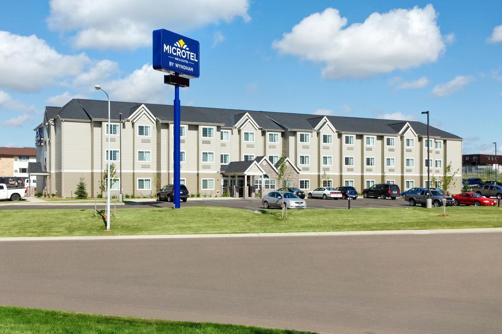 Microtel Inn & Suites By Wyndham Dickinson Exteriér fotografie